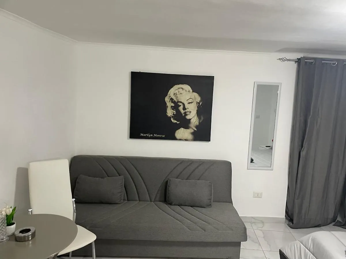 Daire Gradoniroom26 Napoli
